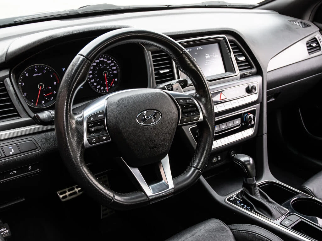 Hyundai Sonata Мъртва точка | Carplay | Keyless, снимка 7 - Автомобили и джипове - 55645744
