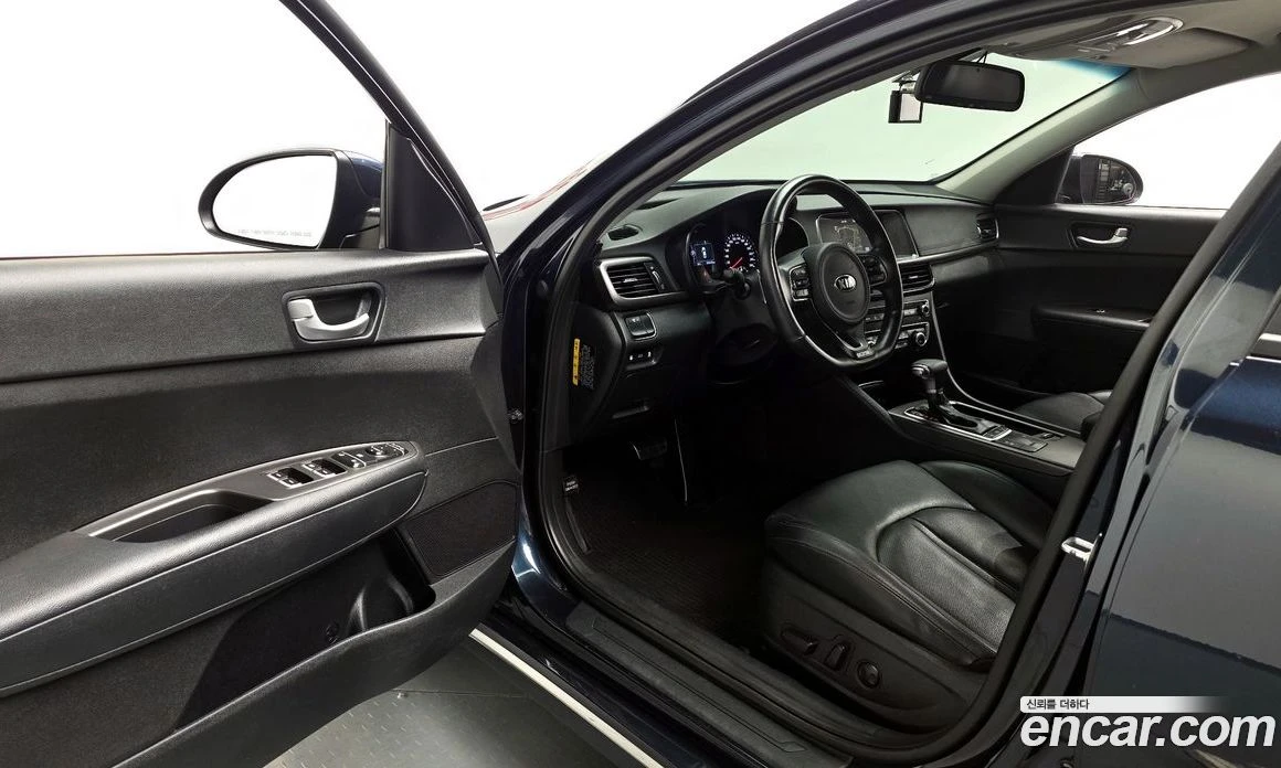 Kia K5 1.7 Diesel Prestige, снимка 10 - Автомобили и джипове - 55669041