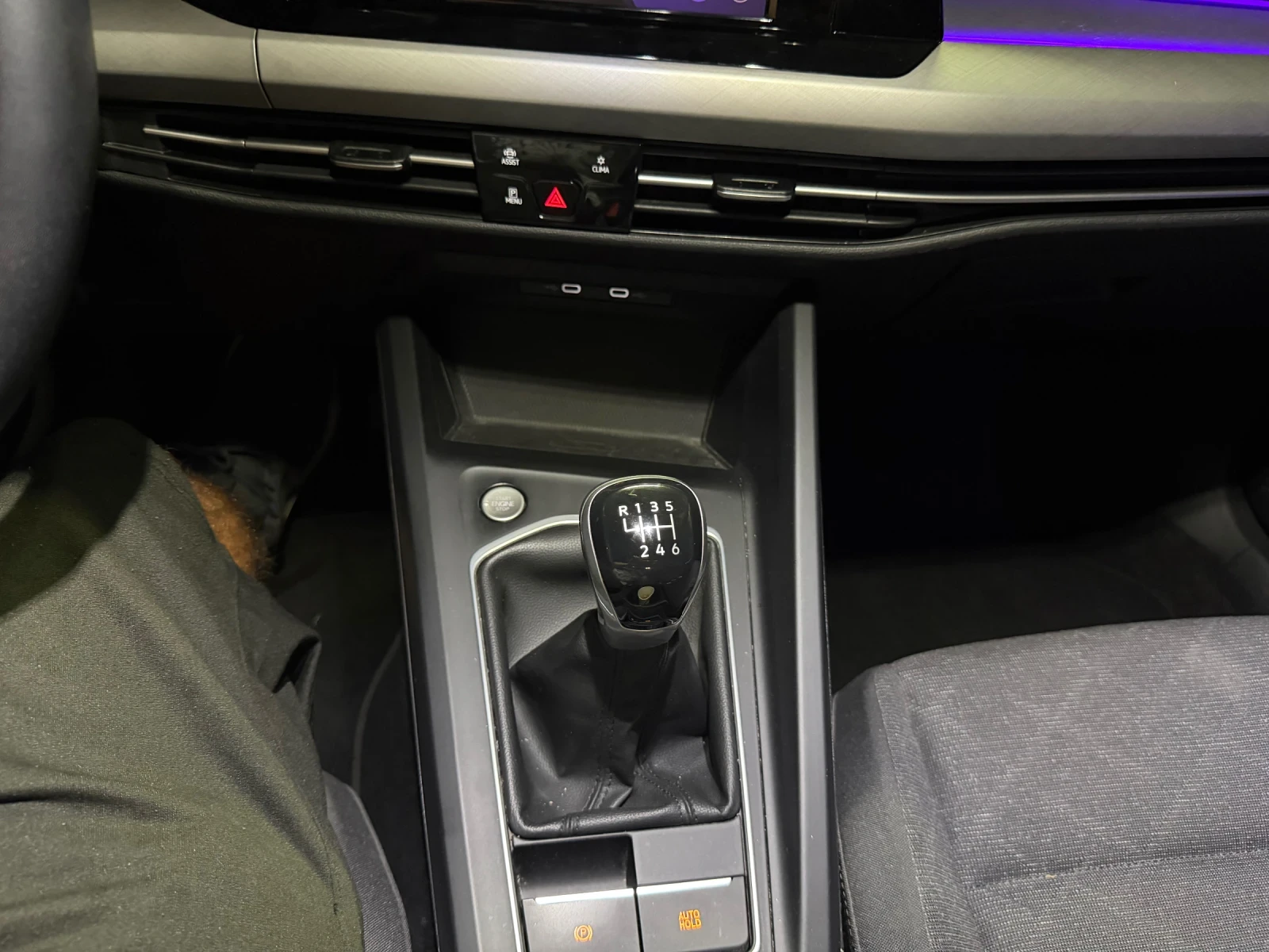 VW Golf Variant 2.0 TDI, снимка 16 - Автомобили и джипове - 55941258
