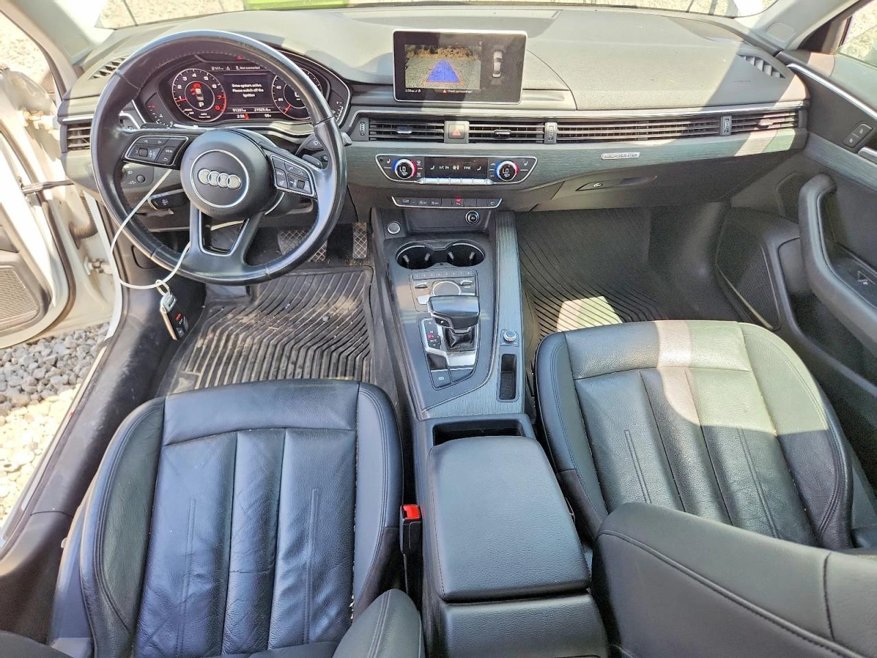 Audi A4 2.0l Premium Plus, снимка 8 - Автомобили и джипове - 56086395
