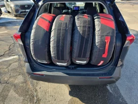 Toyota Rav4 Hybrid XLE/CARFAX/ПОДГРЕВИ/ШИБИДАХ/ГУМИ+ ДЖАНТИ , снимка 12