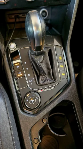 VW Tiguan R Line 4Motion , история от нова в Порше БГ - 48000 лв. - 84446877 2