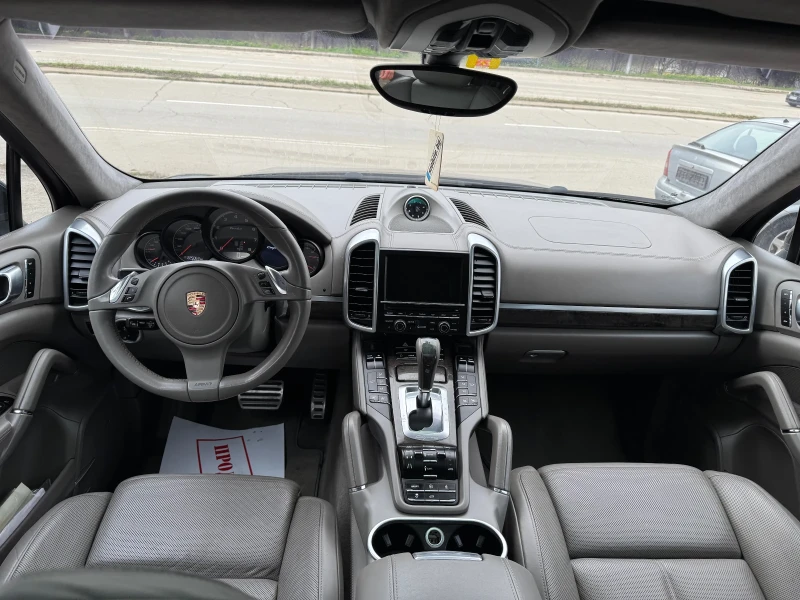 Porsche Cayenne 4.8 Turbo S Швейцария ФУЛ ЕКСТРИ ТОП СЪСТОЯНИЕ, снимка 13 - Автомобили и джипове - 49716777