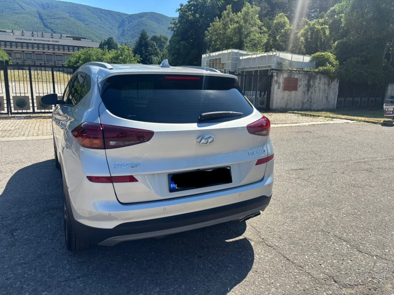 Hyundai Tucson, снимка 5 - Автомобили и джипове - 51914474