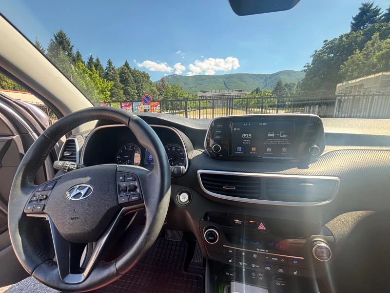 Hyundai Tucson, снимка 11 - Автомобили и джипове - 51914474