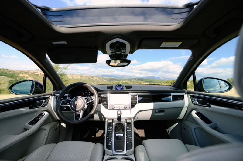 Porsche Macan GTS Premium Plus Package , снимка 9 - Автомобили и джипове - 51904426