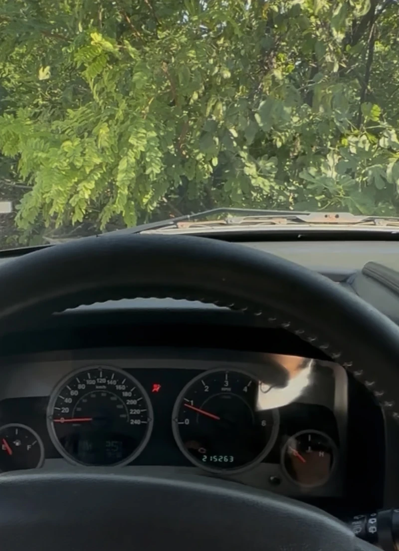 Jeep Compass 2.0 CRDI 4x4, снимка 4 - Автомобили и джипове - 52618412