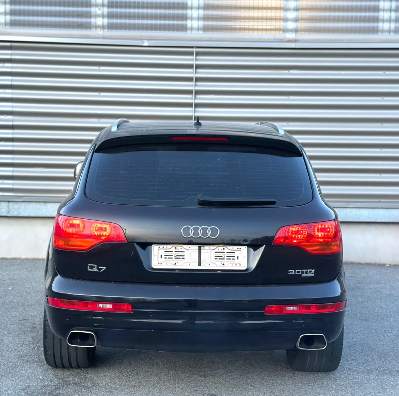 Audi Q7 3.0//DVD//Automatic//, снимка 8 - Автомобили и джипове - 52721395