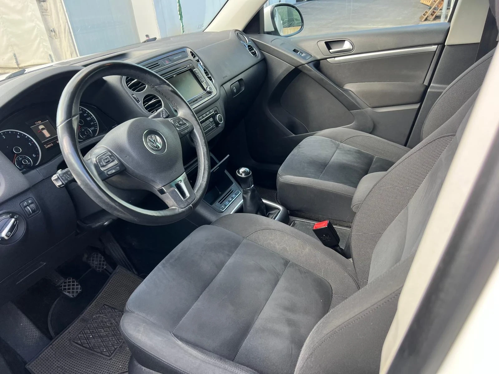 VW Tiguan (KATO НОВА) - изображение 5
