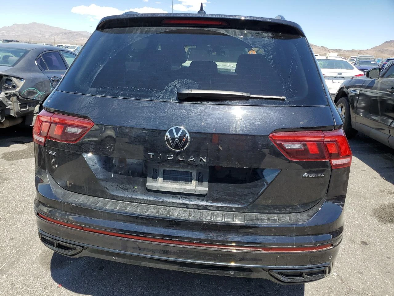VW Tiguan R-LINE* 4Motion* All Black* Подгрев* Пано* М.Зона* - изображение 6