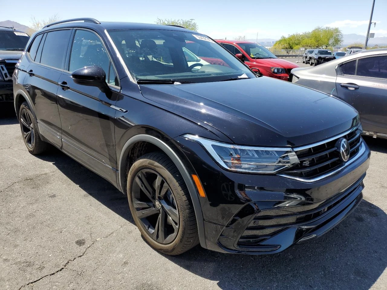 VW Tiguan R-LINE* 4Motion* All Black* Подгрев* Пано* М.Зона* - изображение 4