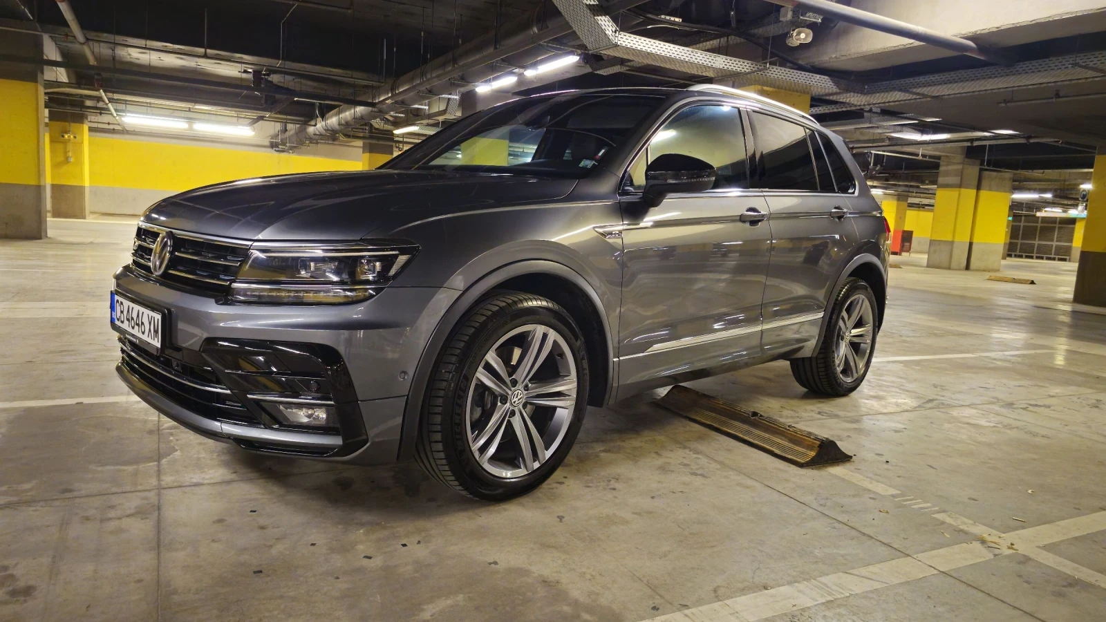 VW Tiguan R Line 4Motion  , история от нова в Порше БГ - изображение 7
