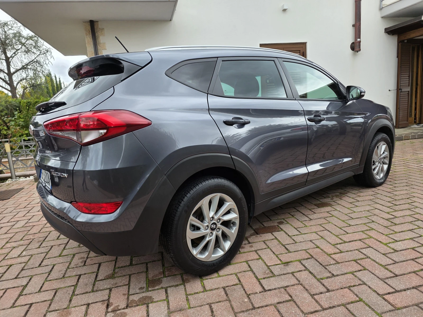 Hyundai Tucson 1.7CRDI - изображение 5