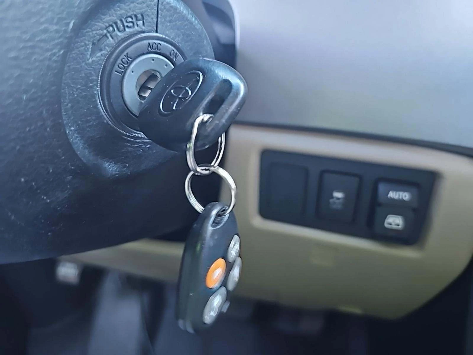 Toyota Sequoia PLATINUM* 4X4* ОБДУХВАНЕ* ПОДГРЕВИ* JBL* ШИБИДАХ   - изображение 7