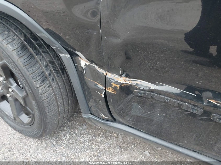 Jeep Grand cherokee 3.6l Freedom 4X4 - изображение 6