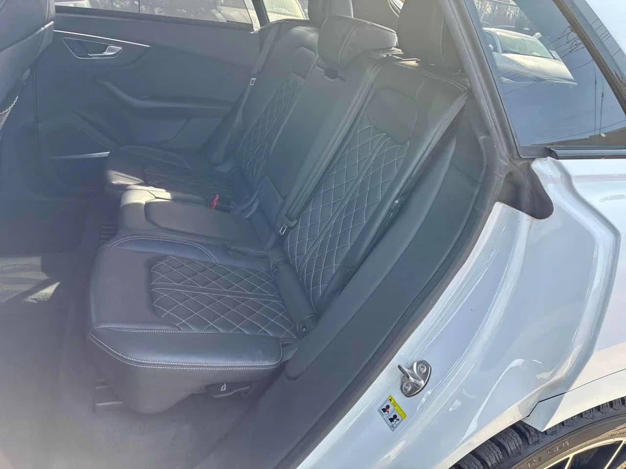 Audi SQ8 * CARFAX * ДИСТРОНИК* ОБДУХВАНЕ* , снимка 13 - Автомобили и джипове - 53741365