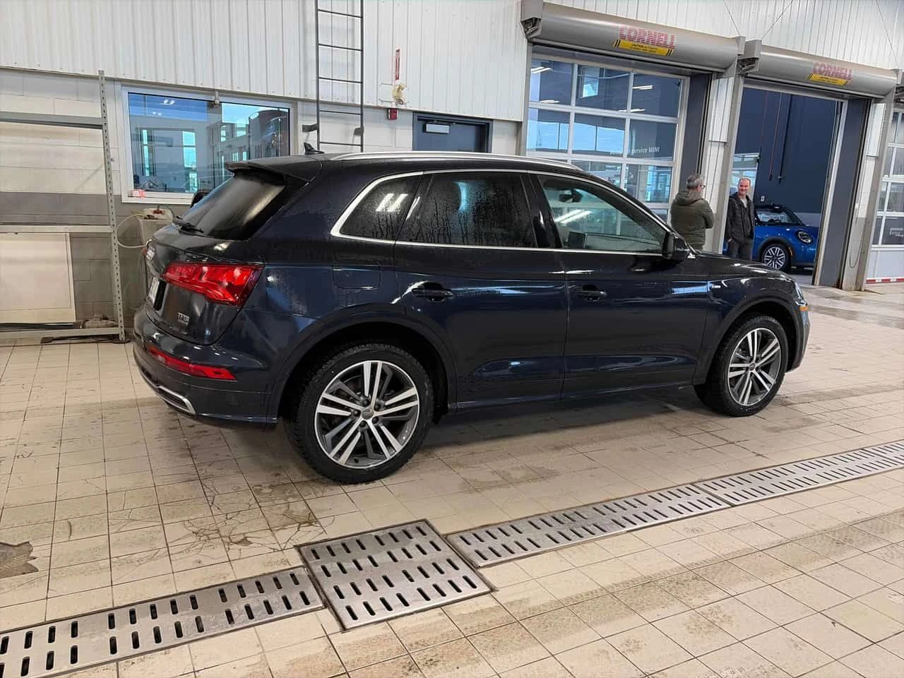 Audi Q5 Technik | KEYLESS | ПОДГРЕВИ | CARFAX, снимка 3 - Автомобили и джипове - 53928504