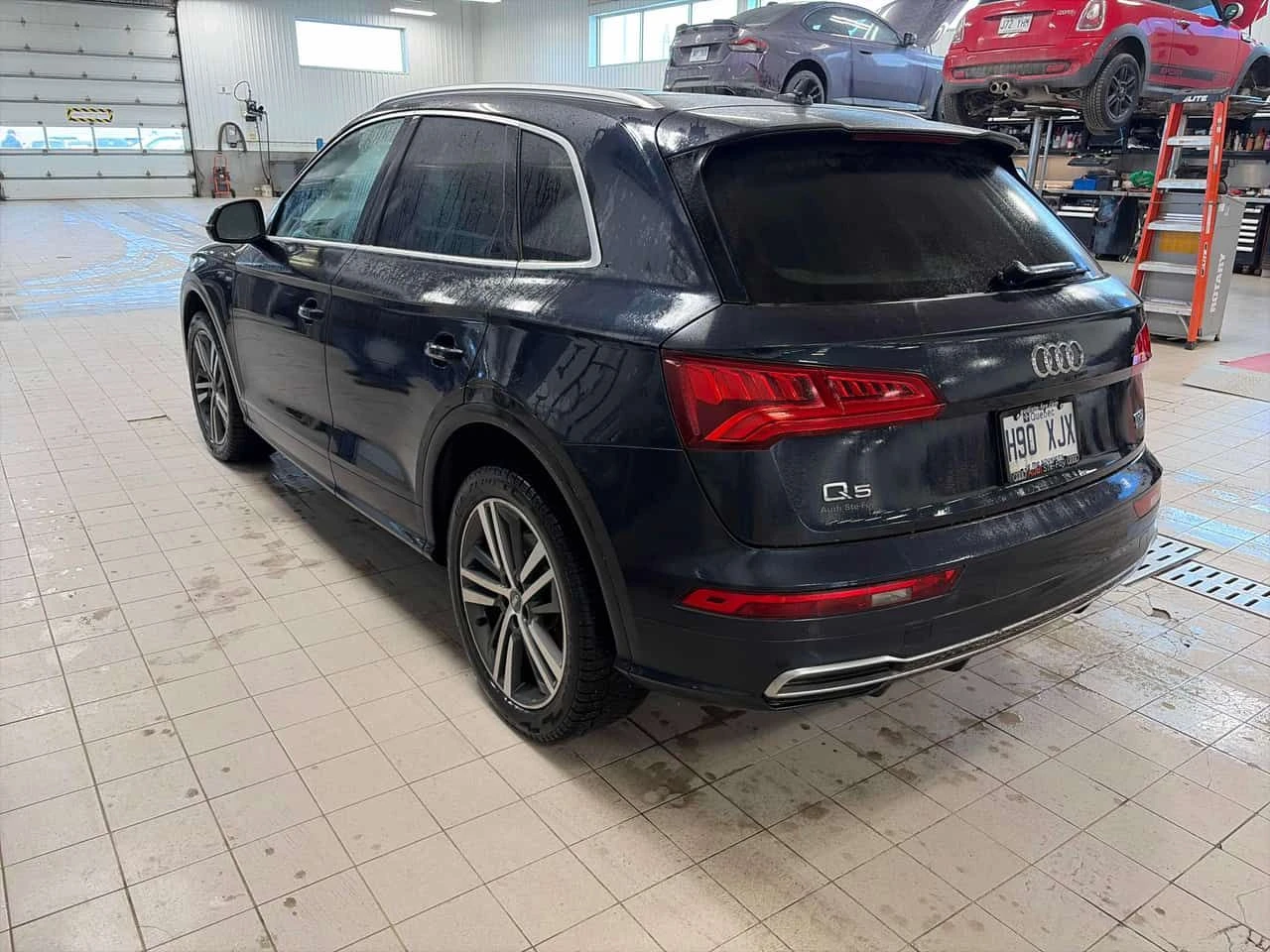 Audi Q5 Technik | KEYLESS | ПОДГРЕВИ | CARFAX, снимка 2 - Автомобили и джипове - 53928504