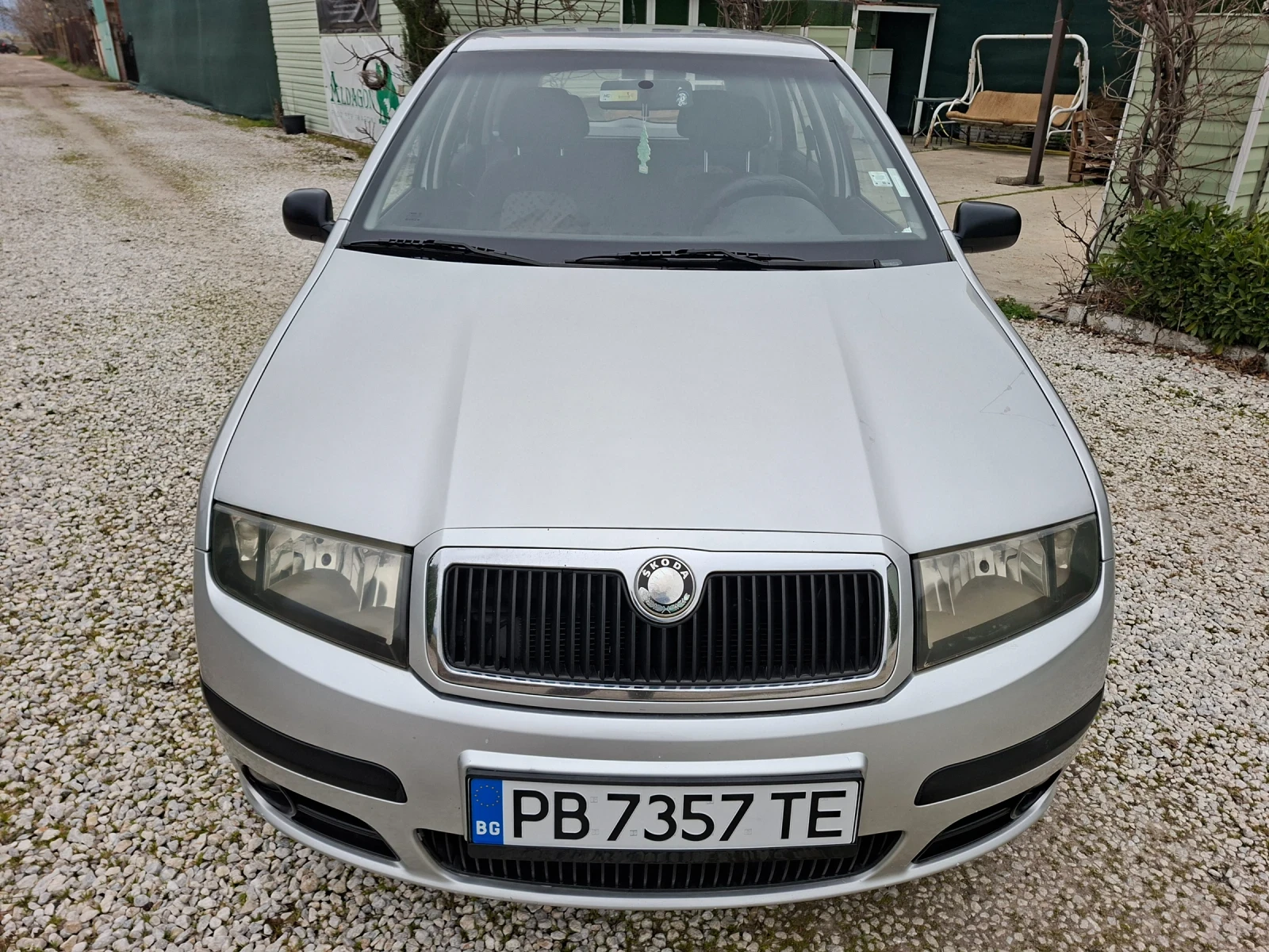 Skoda Fabia Бензин, снимка 7 - Автомобили и джипове - 53977085