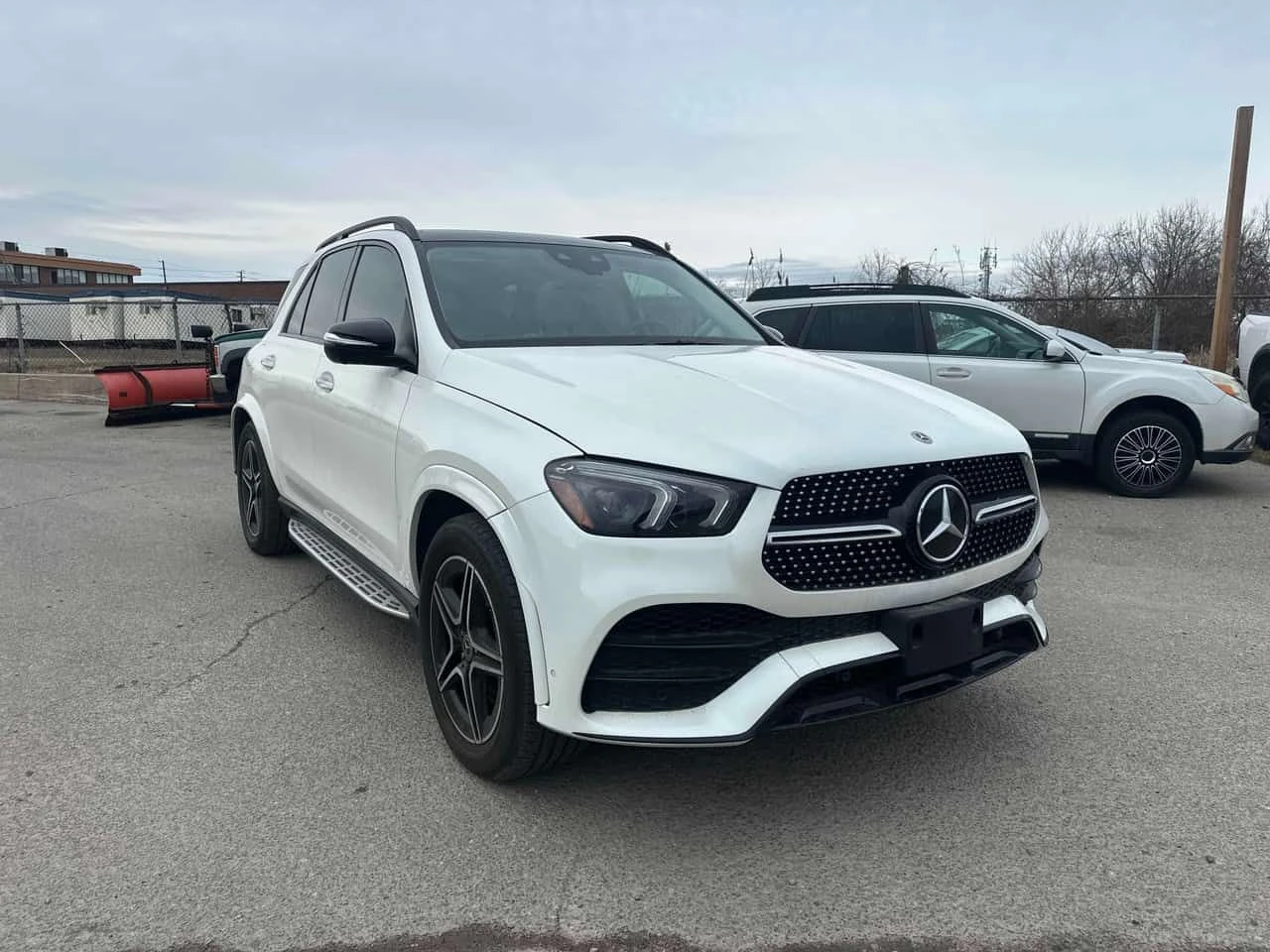 Mercedes-Benz GLE * 450 * CARFAX * БЕЗ ПЪРВОНАЧАЛНА ВНОСКА, снимка 3 - Автомобили и джипове - 54132049