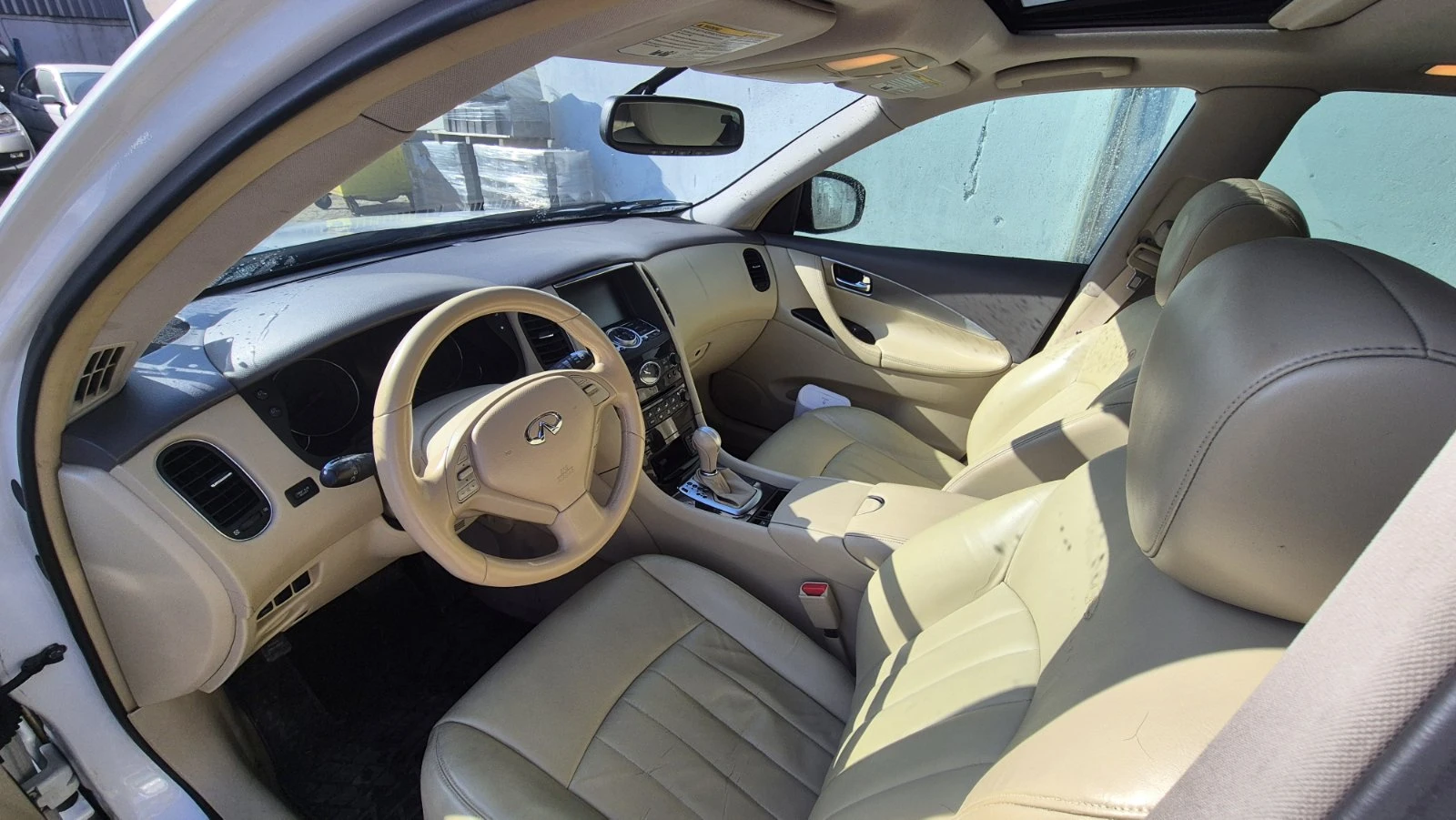 Infiniti Ex35, снимка 11 - Автомобили и джипове - 54227143