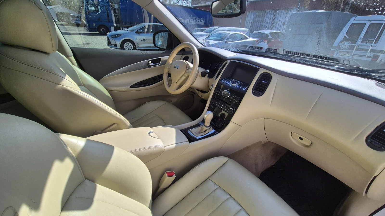 Infiniti Ex35, снимка 12 - Автомобили и джипове - 54227143