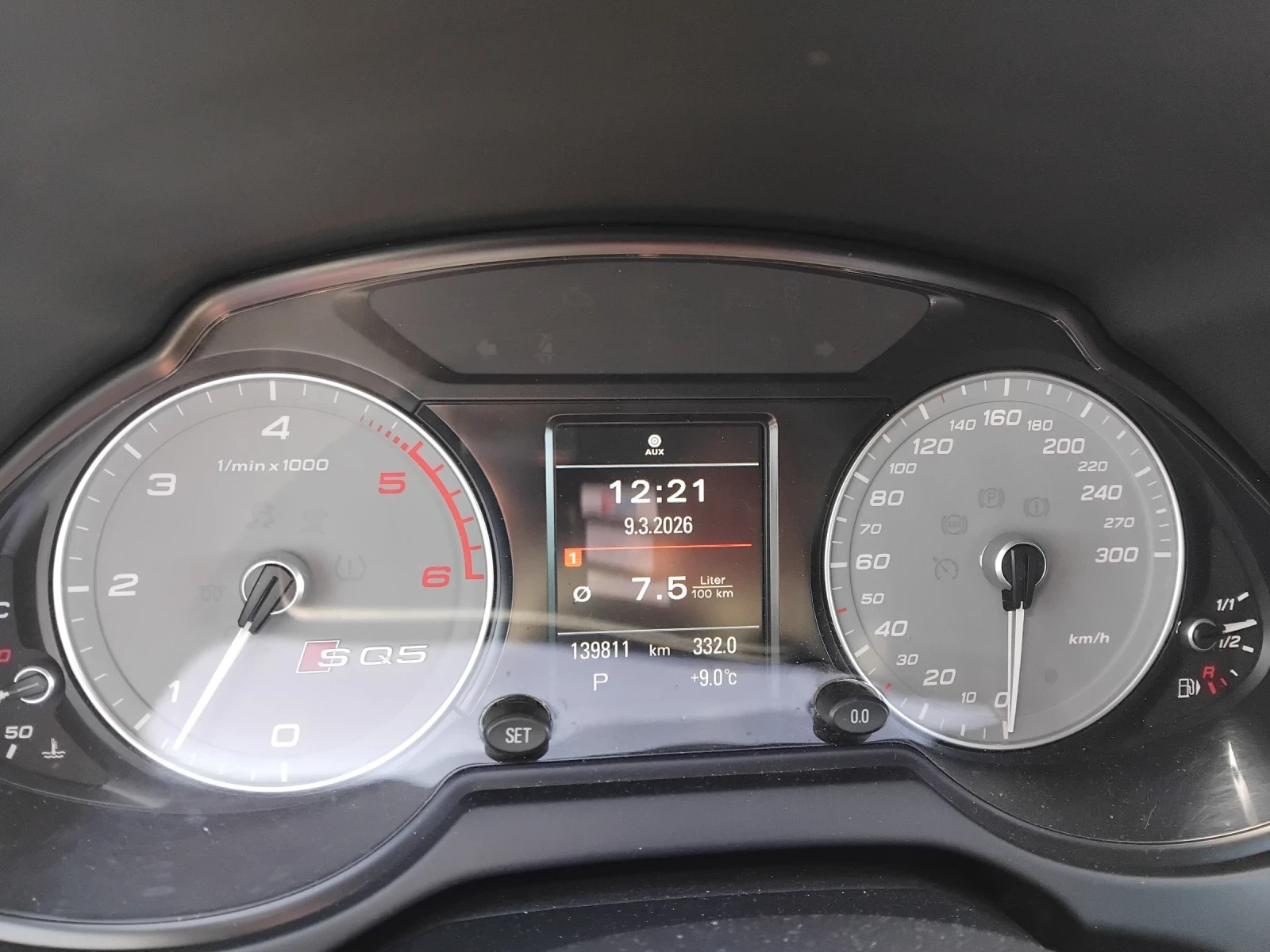Audi SQ5 3.0, снимка 13 - Автомобили и джипове - 54809823