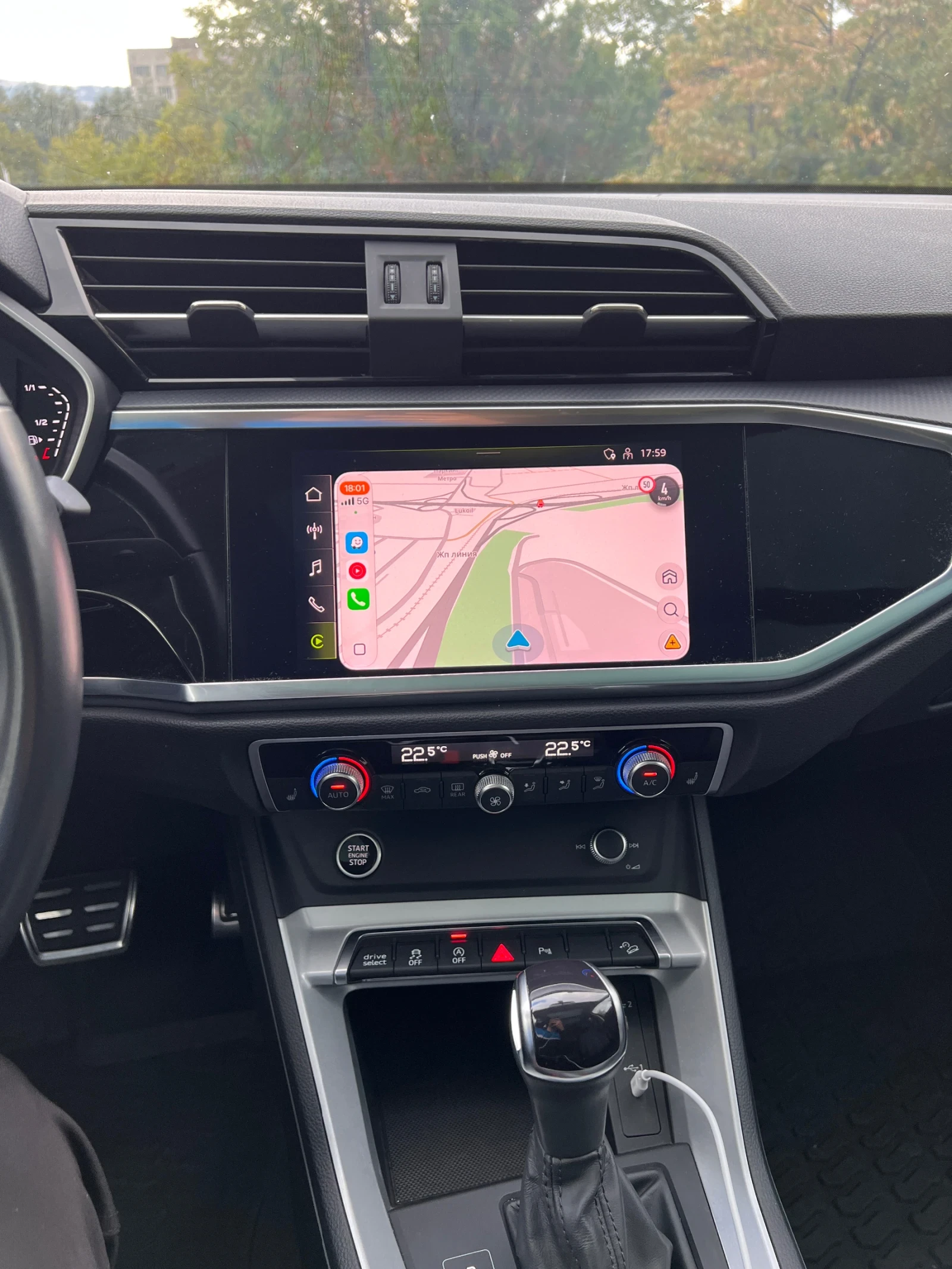 Audi Q3 45 TFSI QUATTRO, снимка 11 - Автомобили и джипове - 56241717