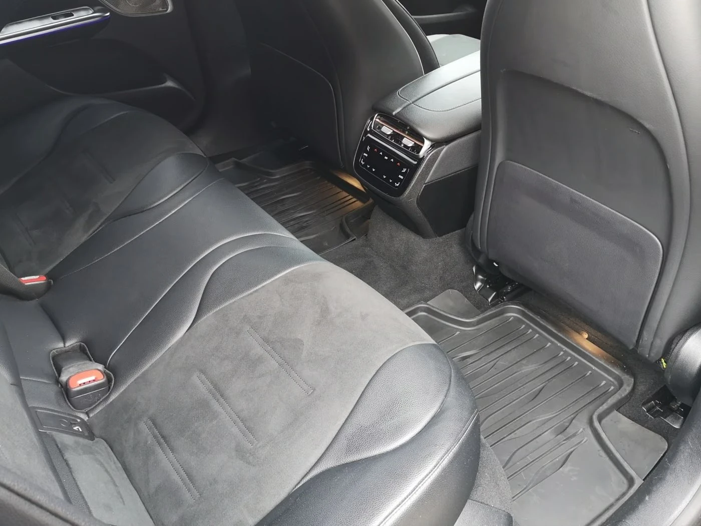 Mercedes-Benz EQE 350 / AMG / NIGHT / 4-MATIC / 360 / DIGITAL LIGHT/ | Mobile.bg � ����������� 16
