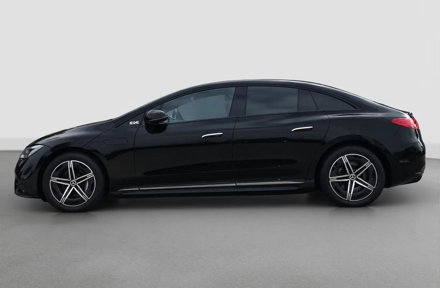Mercedes-Benz EQE 350 / AMG / NIGHT / 4-MATIC / 360 / DIGITAL LIGHT/ | Mobile.bg � ����������� 4