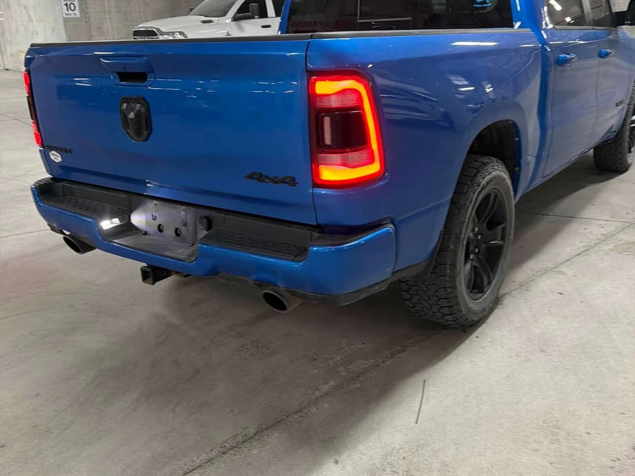 Dodge RAM 1500 * Sport * CARFAX * ��� ������������ ������ | Mobile.bg � ����������� 12