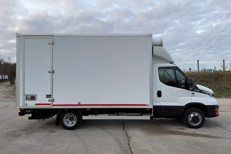 Iveco 35c18 HI-MATIC* БОРД 850kг* LED* КЛИМА* ТОРСИОН* до 3.5т, снимка 4 - Бусове и автобуси - 50679584