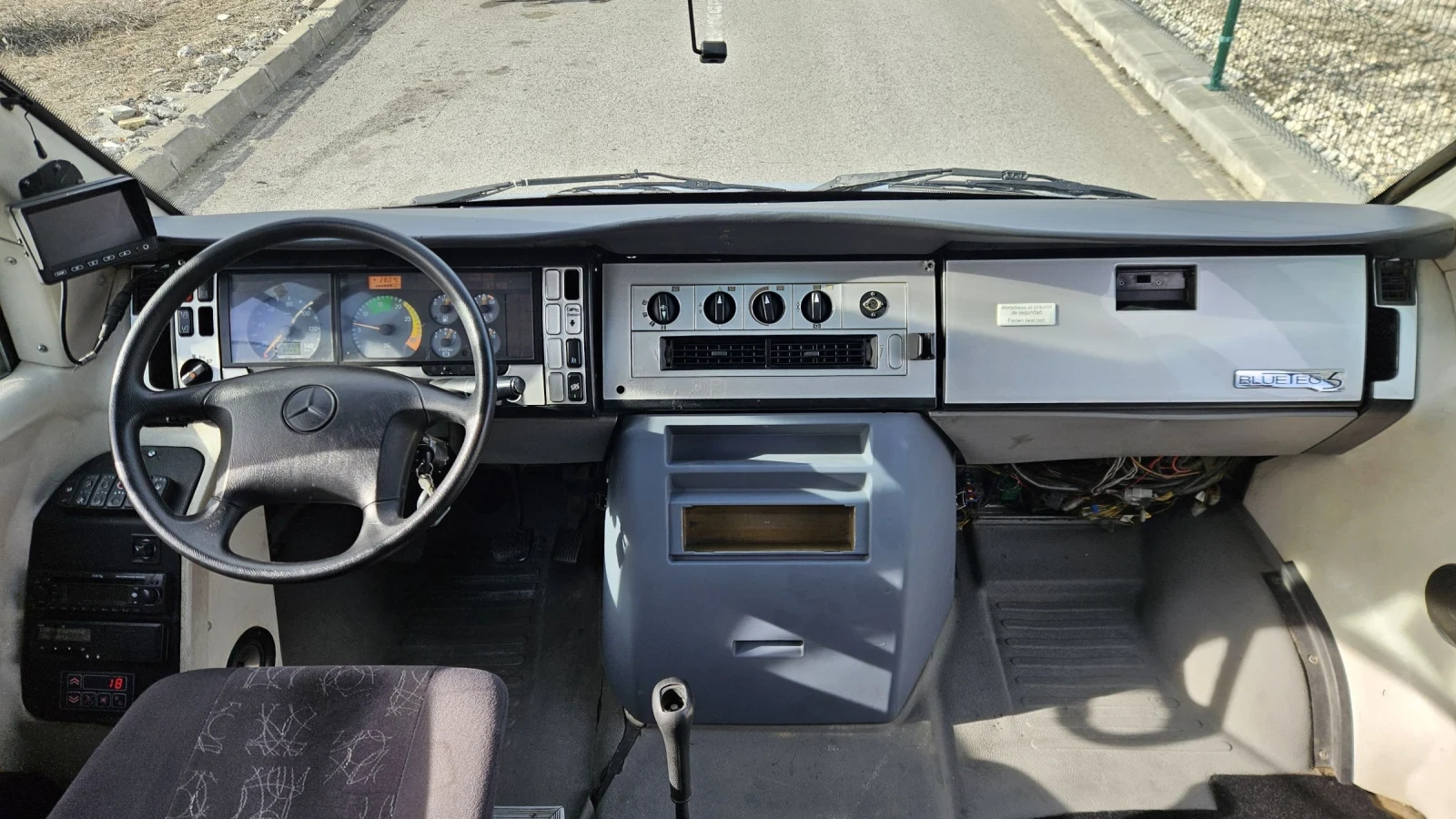 Mercedes-Benz Vario 818  - изображение 6