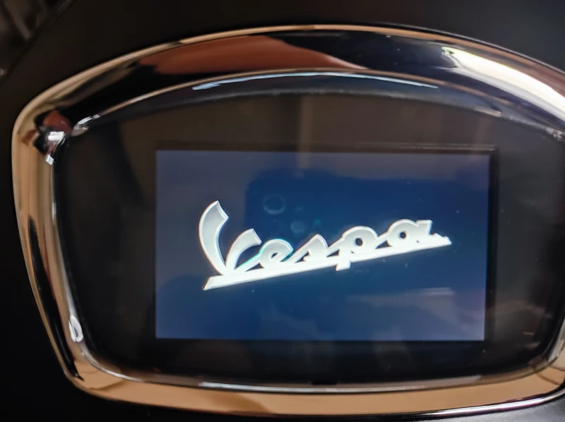 Vespa 300    GTS AKRAPOVIC, снимка 7 - Мотоциклети и мототехника - 50177242