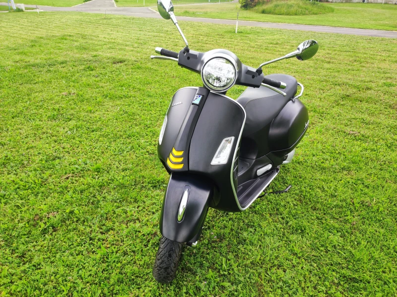 Vespa 300    GTS AKRAPOVIC, снимка 2 - Мотоциклети и мототехника - 50177242