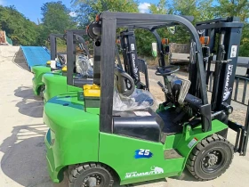 Мотокар Toyota 2, 5тона, Чисто нови, снимка 2