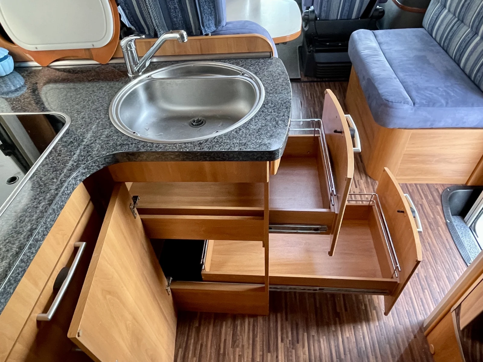 ������ HYMER / ERIBA B 654 SL | Mobile.bg � ����������� 12