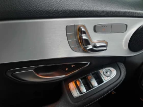 Mercedes-Benz C 300 CARFAX/360 КАМЕРИ/ПАНОРАМА/ПОДГРЕВИ, снимка 12