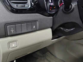 Kia Carnival 2.2 Automatic, снимка 8
