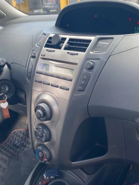 Toyota Yaris, снимка 10