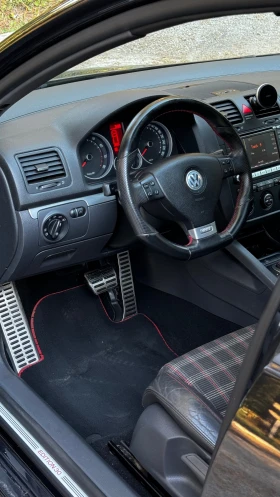 VW Golf 2.0 GTI EDITION 30 - 13500 € / 26403.70 лв. - 20537201 8
