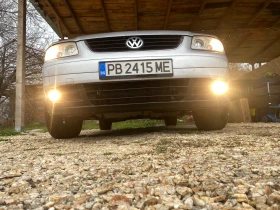 VW Touran 2.0 TDI Cross 7 места - 2900 € / 5671.91 лв. - 44175239 9