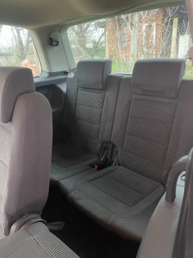 VW Touran 2.0 TDI Cross 7 места - 2900 € / 5671.91 лв. - 44175239 11