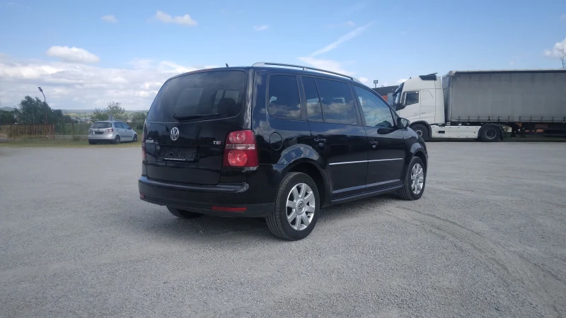 VW Touran, снимка 3 - Автомобили и джипове - 45386383