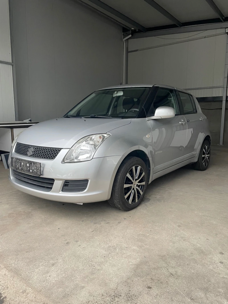 Suzuki Swift Регистрирана!!!, снимка 1 - Автомобили и джипове - 47100035