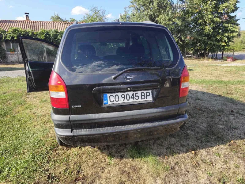 Opel Zafira, снимка 7 - Автомобили и джипове - 47681623