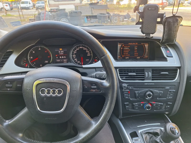 Audi A4, снимка 12 - Автомобили и джипове - 47728838