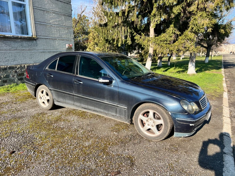 Mercedes-Benz C 220 CDI 143 Automat, снимка 2 - Автомобили и джипове - 49350324