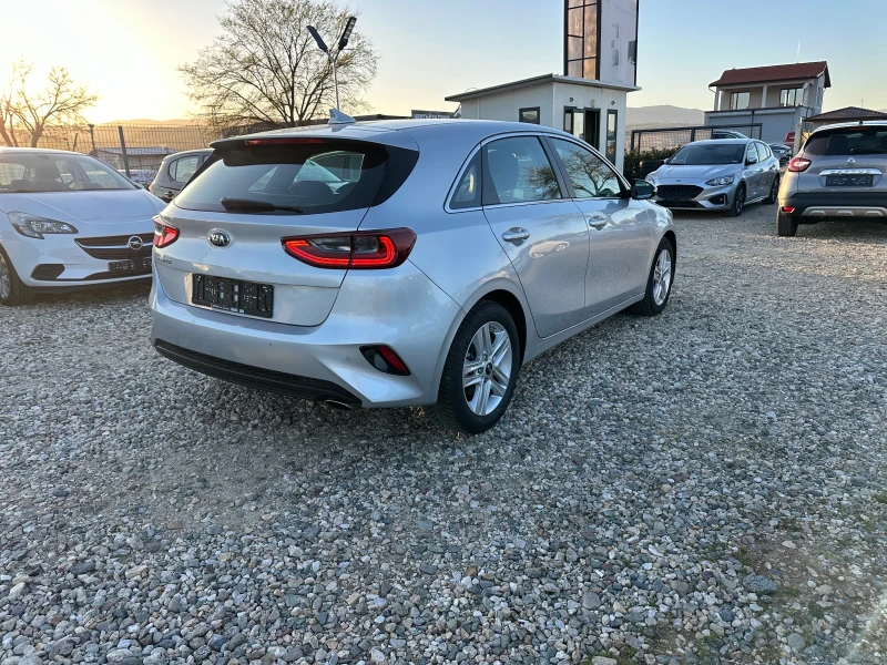 Kia Ceed, снимка 4 - Автомобили и джипове - 49589551