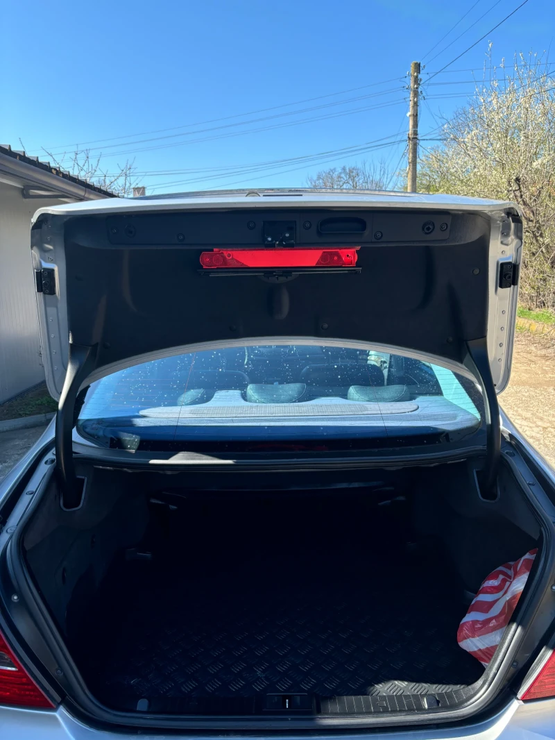 Mercedes-Benz E 320 Е320, снимка 16 - Автомобили и джипове - 49622870